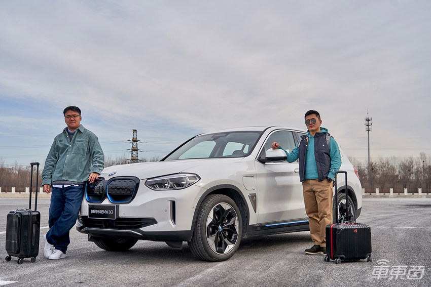宝马首款纯电SUV、1300公里冬季自驾：这支公路电影专治焦虑