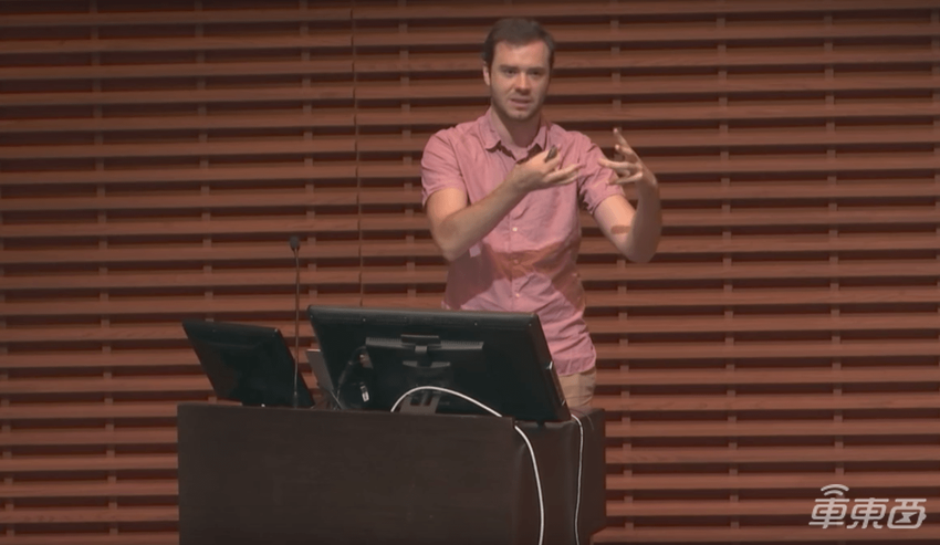 1.6万字马斯克访谈实录:载人飞船上天前,我曾跪地祈祷