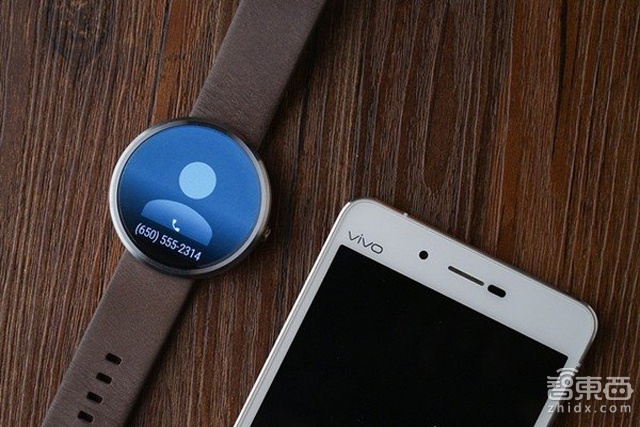 重量级比拼:Apple Watch对比Moto 360