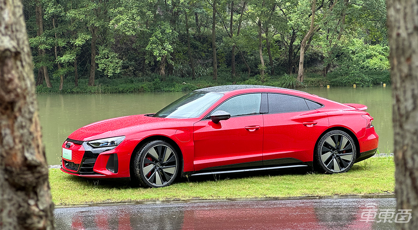 试驾奥迪e-tron GT：是少数人的大玩具，但真的好玩