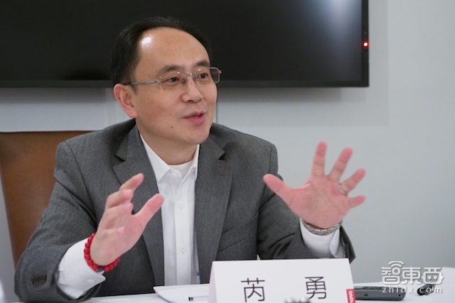 对话联想CTO芮勇:AI预测出货量已经超过人类