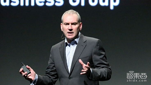 智东西晚报:iOS正式升级9.2 地区改成美国竟然能用银联了