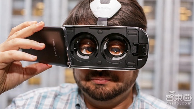 戴上VR眼镜就想吐?来看看斯坦福大学的方案