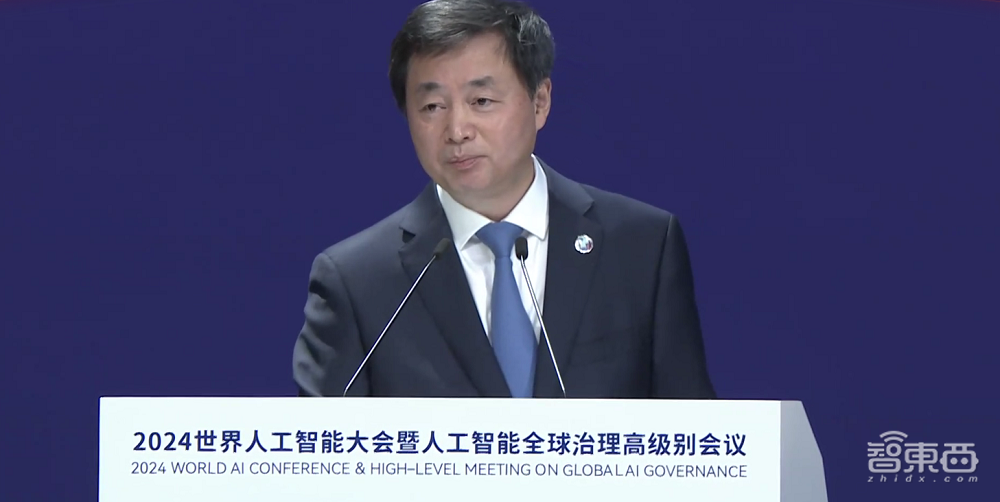 百度阿里华为高管都来了,李彦宏:闭源模型最能打!中国AI顶流WAIC演讲精华看尽