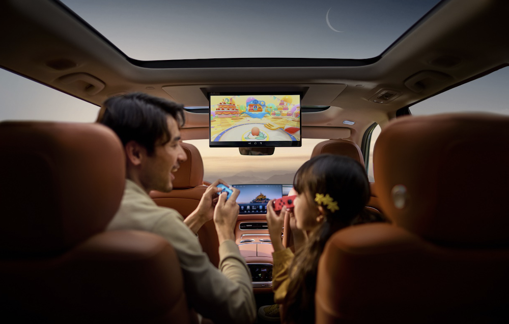 又一“华系”旗舰插混SUV登场！标配ADS 4 Max，综合续航超1200km