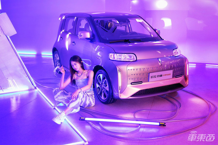 欧拉连推两款新车!最多能跑405公里,还支持整车OTA升级