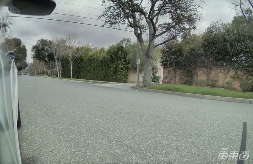 特斯拉HW 4.0有哪些不同？摄像头视野更开阔，分辨率更高