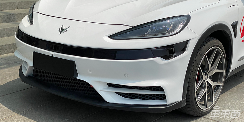 夜间体验华为自动驾驶：100分钟无接管，真能叫板无人出租车？