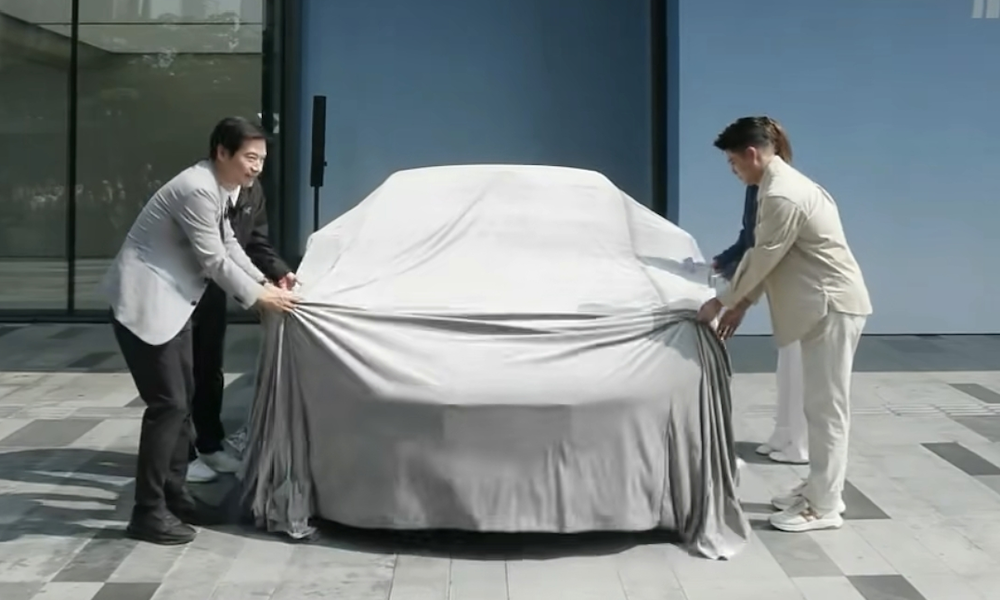 三天锁单超3万台!雷军揭秘新SU7销售战况:5万人试驾,排队3小时