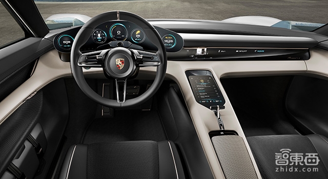 保时捷首款电动车定名Taycan 续航500公里 明年量产