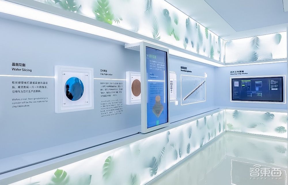 探秘英特尔GTC科技体验中心:一站看尽产品展示,9台AI PC体验AIGC应用,还有能“亲测”的智能驾舱