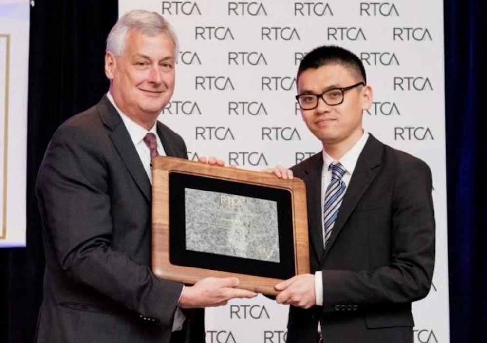 马斯克又看中了一个中国人！主导FSD、Robotaxi落地，入职9年一度跳槽