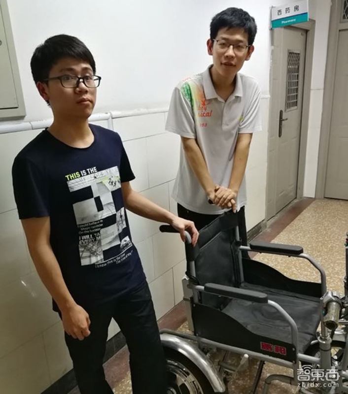 独家对话李彦宏选中的年轻人们：创造盲人眼镜和自动驾驶轮椅