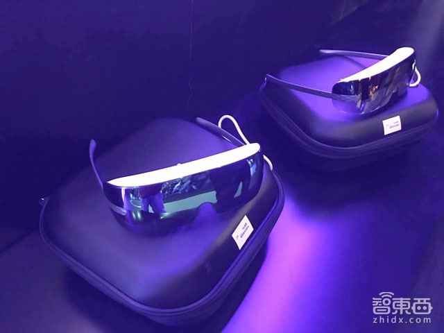 亮风台发HiAR Glasses增强现实眼镜 开放AR开发平台产出优质内容