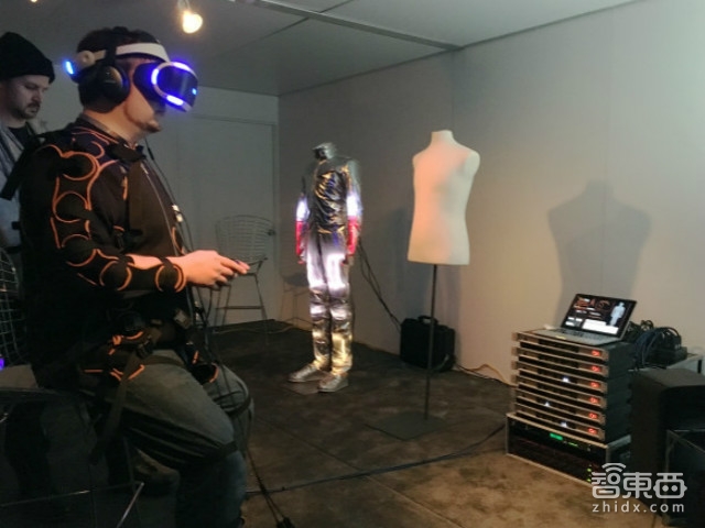 穿上了这身“通感”装备 才发现这才是VR游戏的正确姿势