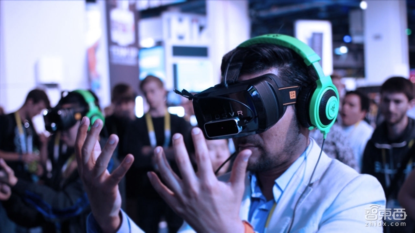 智东西晚报：苹果开卖第三方VR眼镜 天梭加入智能表大展