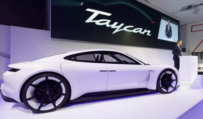 保时捷首款电动车Taycan即将上市 但350千瓦快充还要等两年