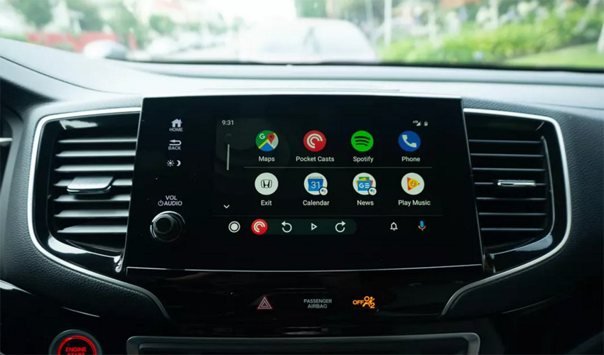 外媒体验新版Android Auto：UI向手机看齐 还有深色主题