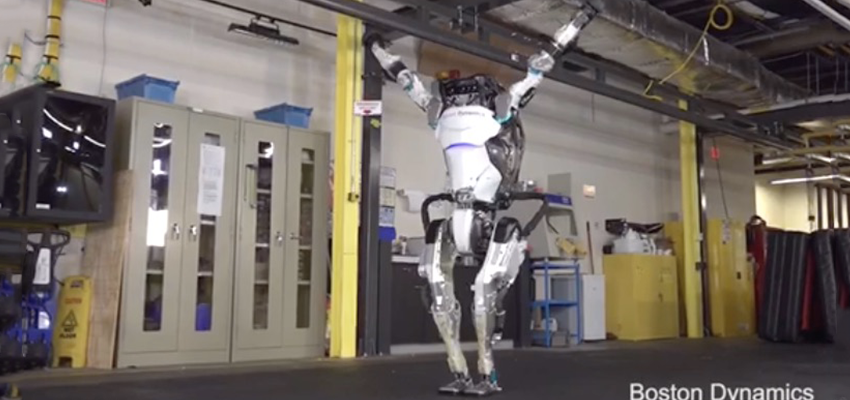 人形机器人挑战体操王子！波士顿动力Atlas秀神技，转体空翻有模有样