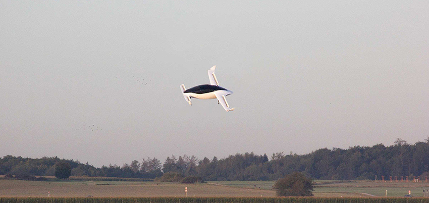 德国电动飞机完成超百次测试 最高时速300km/h 续航300公里