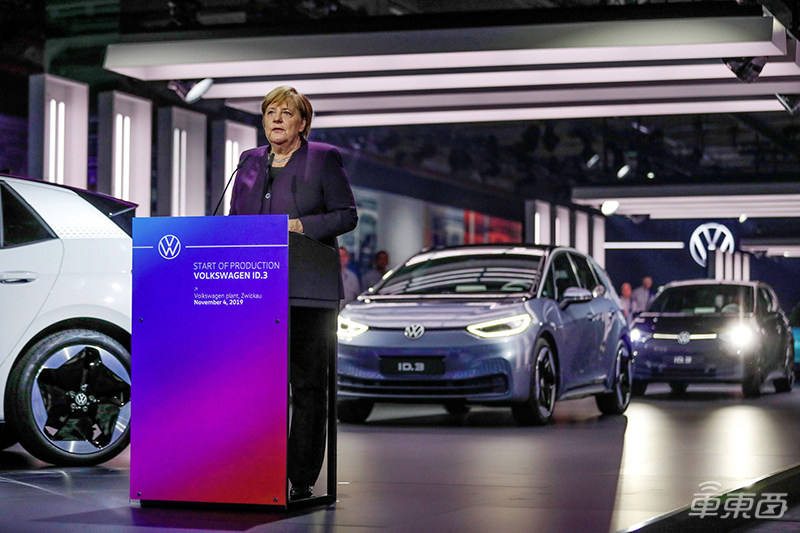 大众王牌电动车ID.3正式投产 德国总理到场站台