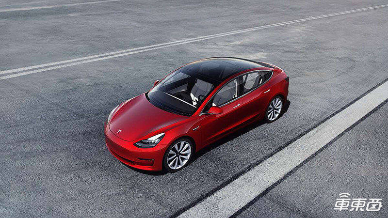 特斯拉跌下神坛!Model 3美国销量腰斩,在欧洲丢掉王座