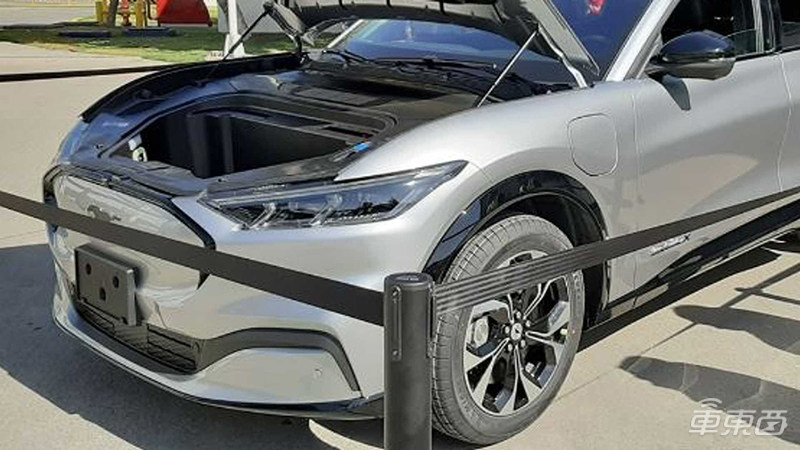 首台福特野马电动SUV墨西哥下线 离量产交付又近一步