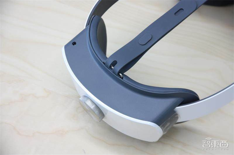 国产VR一体机皇Pico neo2体验：轻装上阵玩VR游戏大作！