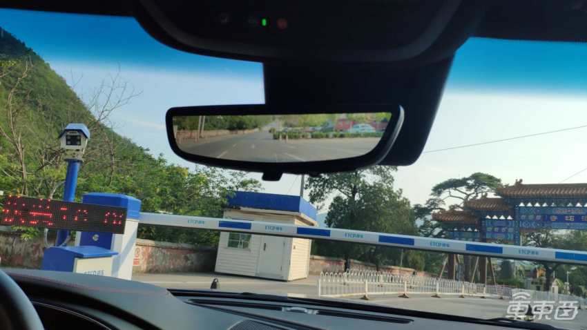 试驾凯迪拉克CT5 凭借越级运动性能否挑战德系三强?