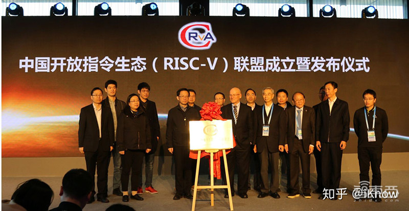 国科大本科生带“芯”毕业！9个月设计出64位RISC-V处理器芯片