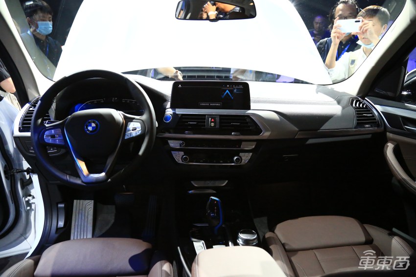 宝马iX3预售47万起 500公里续航配L2自动驾驶，将与Model Y正面竞争