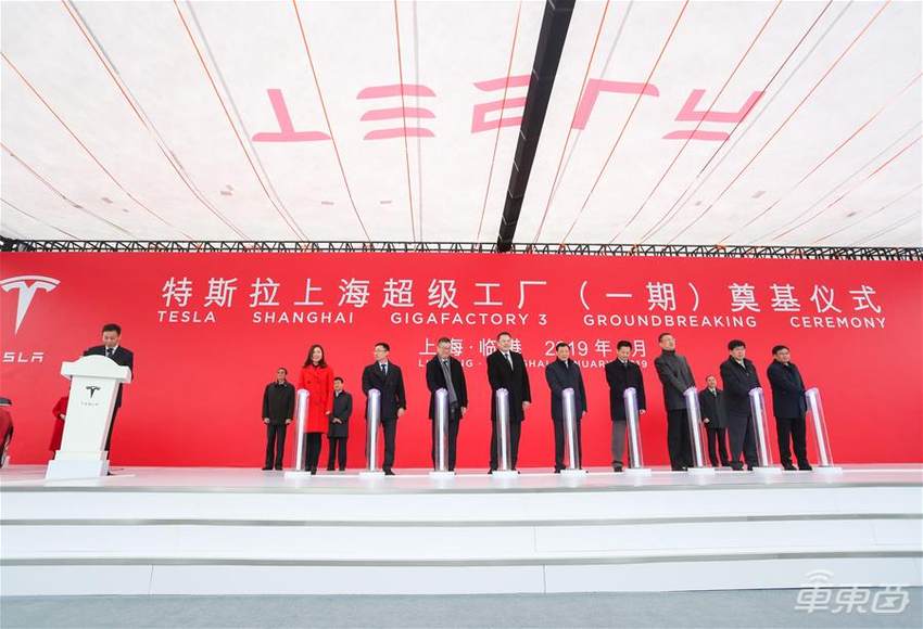 被中国人抬上首富之位!马斯克财富年涨6倍的秘密