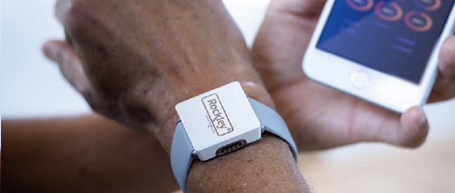 苹果供应商造出“腕上诊所”，Apple Watch或用其监测血糖