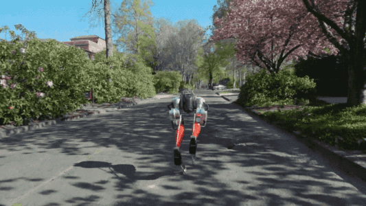 用时不到1小时！双足机器人完成户外5千米慢跑，外形酷似鸵鸟