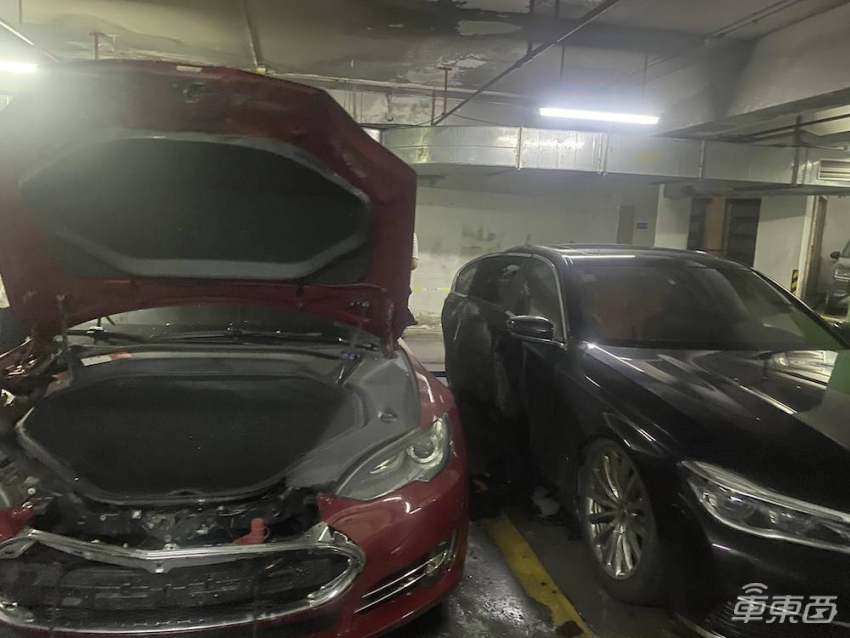 老款特斯拉Model S冒烟后6秒起火，波及宝马7系 官方曾推电池OTA更新