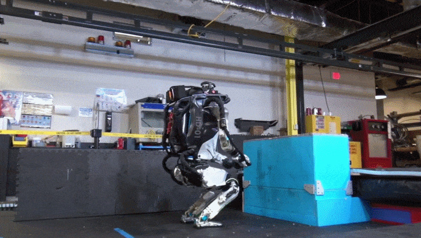 波士顿动力机器人如何“成精”？深扒跑酷王Atlas六年进化