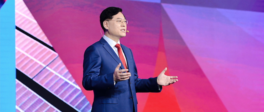 联想CEO杨元庆：冲击万亿新IT市场，三年研发投入翻番