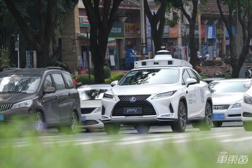 Robotaxi商业化,要从成为taxi开始