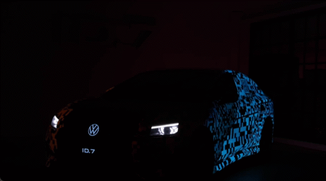 CES火爆开幕！屏幕花式折叠、汽车变色发光、元宇宙暴风炫技