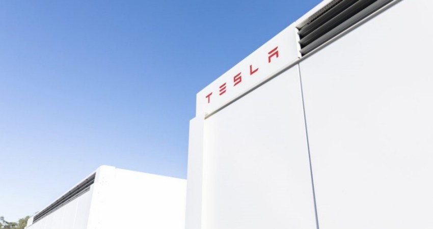特斯拉拿下欧洲最大电池储能项目，可为30万户供电两小时