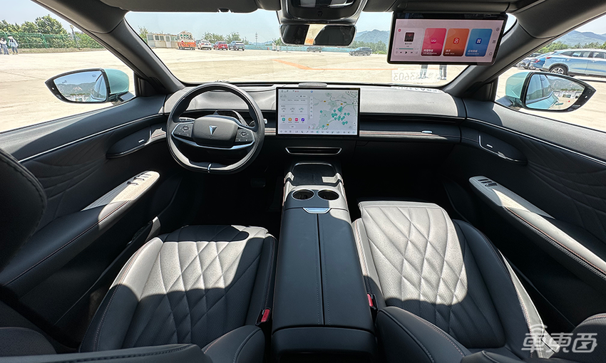 十几万买台增程SUV!试驾深蓝S7,会是年轻人的心头好吗?