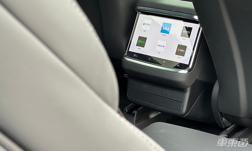 试驾特斯拉新款Model X:继续尝试改变汽车交互,依然是少数人玩具