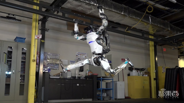 波士顿动力CTO谈机器人研发细节：摔跟头是好事