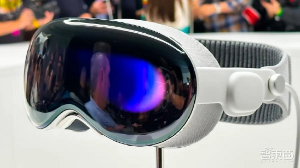 京东方和视涯科技正打入苹果头显供应链，为“平价版Vision Pro”提供屏幕