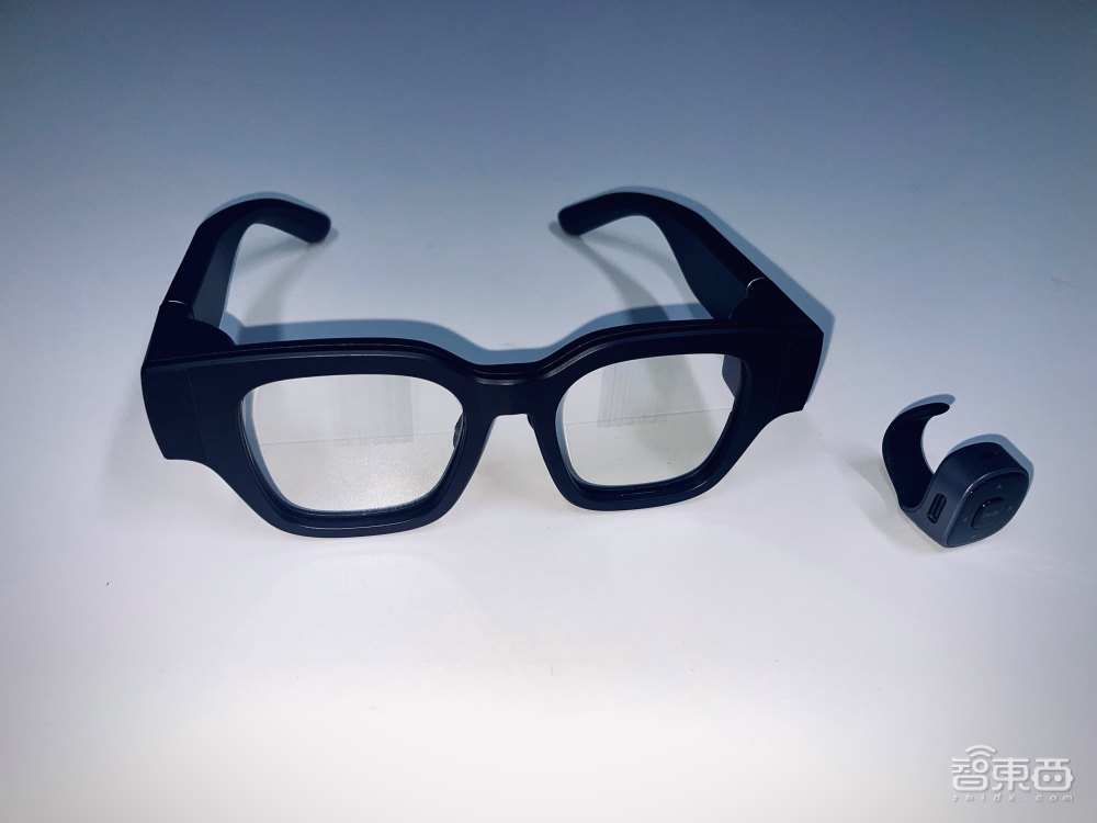 深度体验影目Air 2 30天：AR眼镜成为留学听课神器？轻应用交互或成AR关键