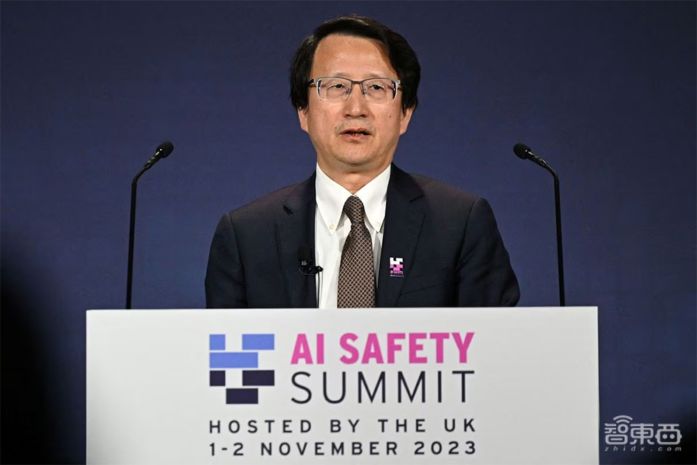 英国AI安全峰会首日：中美等28国签署宣言，马斯克等谈AI监管