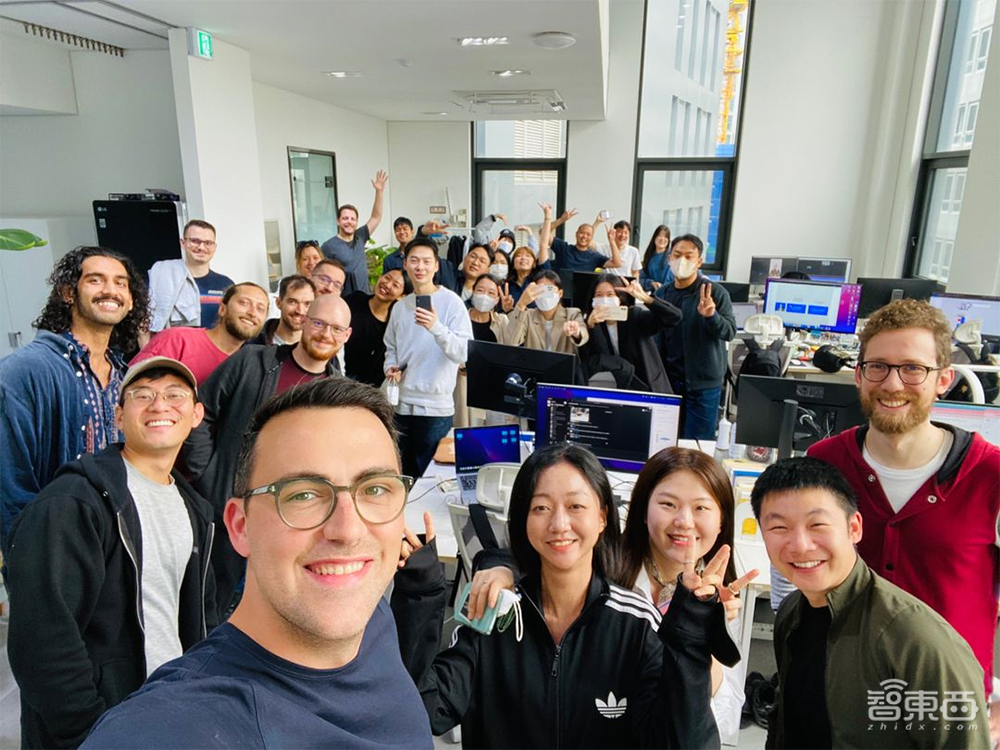 不拿OpenAI股份的CEO,靠这27家创企钓大鱼,还投资马斯克公司