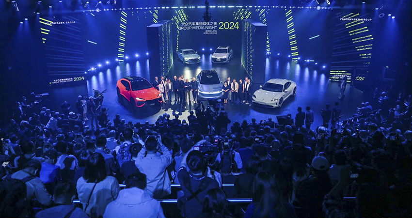 7款车型亮相，大众汽车集团秀实力，加速新能源转型