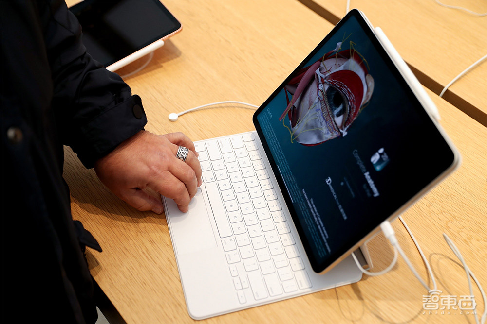 苹果要让iPad彻底取代笔记本电脑?iPadOS新功能或成关键杀招