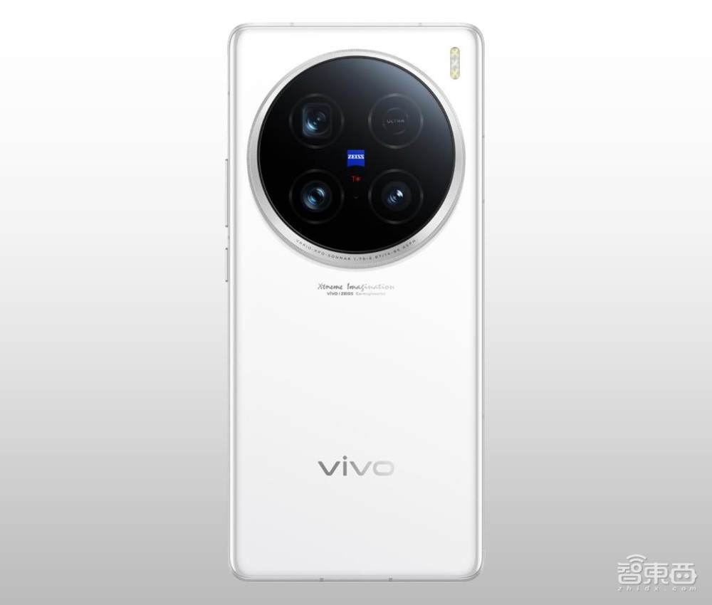 vivo X100 Ultra深度体验：人人随手拍大片，蓝心小V比Siri更能干